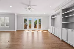2010B W 14th St, Houston, TX 77008 - Photo 23