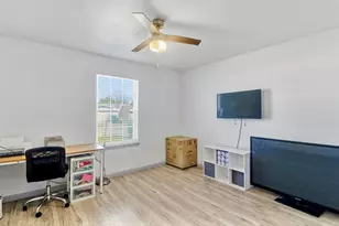 12410 Drifting Winds Dr, Houston, TX 77044 - Photo 15