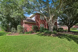 1707 Brill Dr, Friendswood, TX 77546 - Photo 5