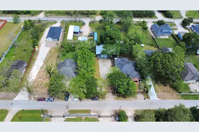 704 Cleo Street, Fresno, TX 77545 - Photo 9