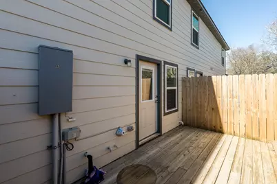 207 N Poplar Street N #B, Tomball, TX 77375 - Photo 19