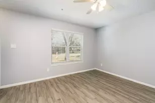 207 N Poplar Street N, Tomball, TX 77375 - Photo 17