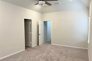 705 Seabreeze Dr, Kemah, TX 77565 - Photo 9