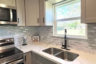 1030 San Felipe Rd, Sealy, TX 77474 - Photo 11