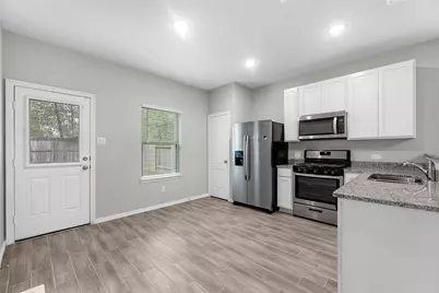 24750 Russet Bluff Trail, Houston, TX 77336 - Photo 7