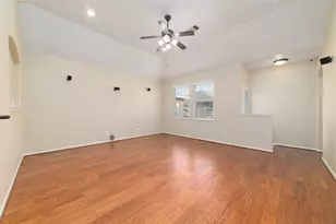 8923 Willow Wind Ln, Houston, TX 77083 - Photo 7