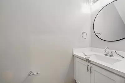 4719 Mallow Street #B, Houston, TX 77033 - Photo 17