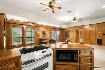 105 Greenbriar Drive, Conroe, TX 77356 - Photo 39