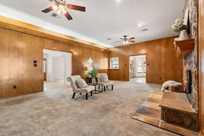 105 Greenbriar Drive, Conroe, TX 77356 - Photo 7