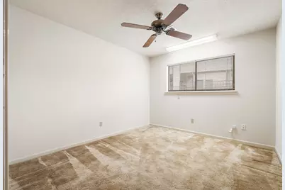 105 Greenbriar Drive, Conroe, TX 77356 - Photo 25