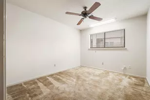 105 Greenbriar Dr, Conroe, TX 77356 - Photo 25