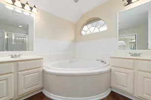 14015 Jade Meadow Ct, Houston, TX 77062 - Photo 21