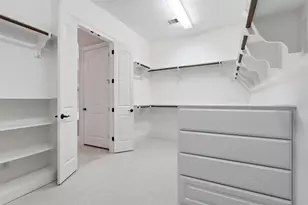 9120 Kenilworth St, Houston, TX 77024 - Photo 27