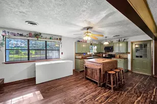 9378 Cocklebur Loop, Silsbee, TX 77656 - Photo 15