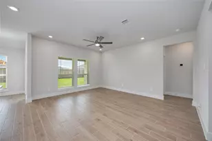 235 Orchard Laurel Dr, Alvin, TX 77511 - Photo 5