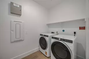 235 Orchard Laurel Dr, Alvin, TX 77511 - Photo 23