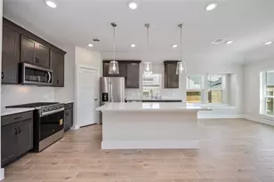 235 Orchard Laurel Dr, Alvin, TX 77511 - Photo 9