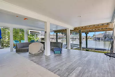 4310 Karankawa Way, Jamaica Beach, TX 77554 - Photo 37