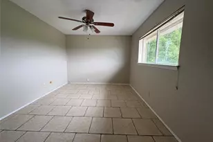 3021 Sycamore Ave, Bay City, TX 77414 - Photo 7