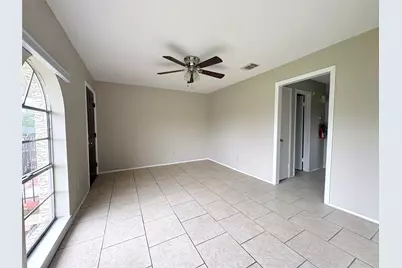 3021 Sycamore Avenue #10, Bay City, TX 77414 - Photo 3