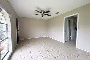 3021 Sycamore Ave, Bay City, TX 77414 - Photo 3