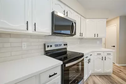 6722 Lynngate Drive, Spring, TX 77373 - Photo 9