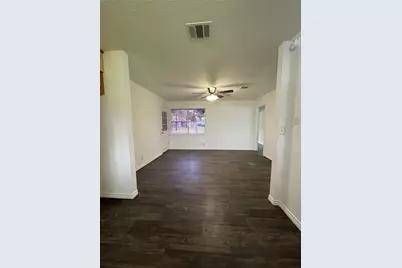 6 N Avenue C, Freeport, TX 77541 - Photo 9