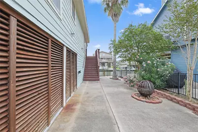 146 Tamana Drive, Galveston, TX 77554 - Photo 25