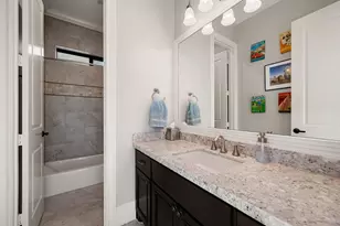1847 Candlelight Pl Dr, Houston, TX 77018 - Photo 25