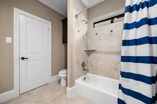1847 Candlelight Pl Dr, Houston, TX 77018 - Photo 37