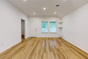 12358 Morning Vis Dr, Houston, TX 77014 - Photo 11