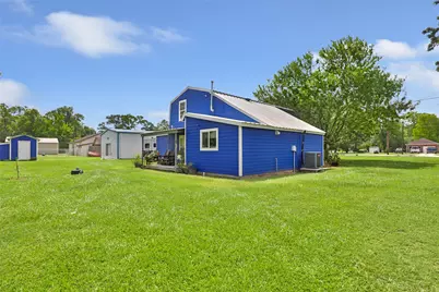 275 Commerce Lane, Highlands, TX 77562 - Photo 5