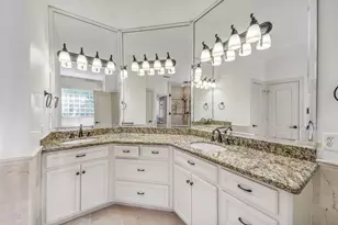 4911 Imperial St, Bellaire, TX 77401 - Photo 19