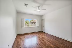 4911 Imperial St, Bellaire, TX 77401 - Photo 25