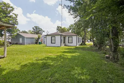 1408 Scarborough Lane, Pasadena, TX 77502 - Photo 19