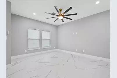 9110 Everglade #B, Houston, TX 77078 - Photo 5