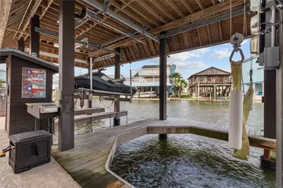 106 Isles End Road, Tiki Island, TX 77554 - Photo 37