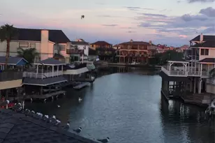 106 Isles End Rd, Tiki Island, TX 77554 - Photo 19