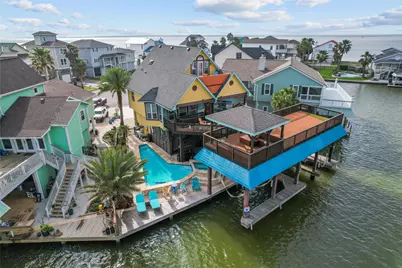 106 Isles End Road, Tiki Island, TX 77554 - Photo 3