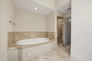 214 Detering St, Houston, TX 77007 - Photo 25