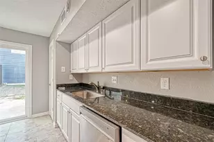 10252 Cottage Field Rd, Houston, TX 77041 - Photo 11