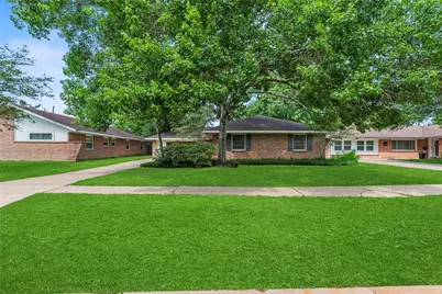 6110 Shadow Crest Street, Houston, TX 77074 - Photo 1