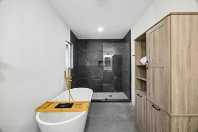 10042 Valley Forge Drive, Houston, TX 77042 - Photo 21