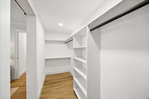 10042 Valley Forge Dr, Houston, TX 77042 - Photo 23