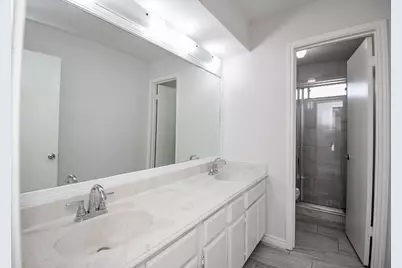 9527 Kingsvalley Street, Houston, TX 77075 - Photo 35