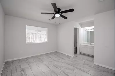 9527 Kingsvalley Street, Houston, TX 77075 - Photo 23
