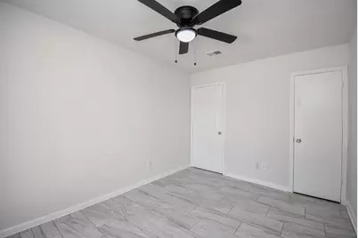 9527 Kingsvalley Street, Houston, TX 77075 - Photo 33