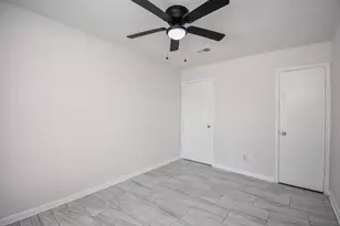 9527 Kingsvalley St, Houston, TX 77075 - Photo 33