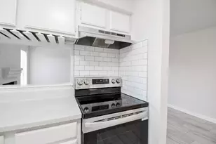 9527 Kingsvalley St, Houston, TX 77075 - Photo 21