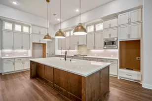209 Lilac Tree Ct, Willis, TX 77318 - Photo 5